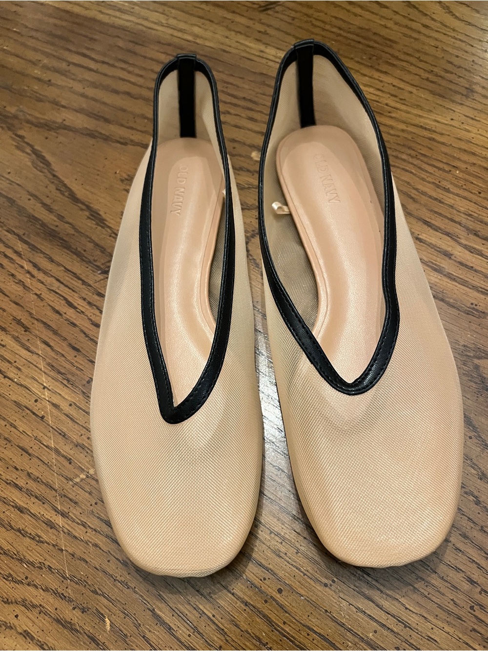 Old Navy Beige and Black Mesh Ballet Flats, size 8